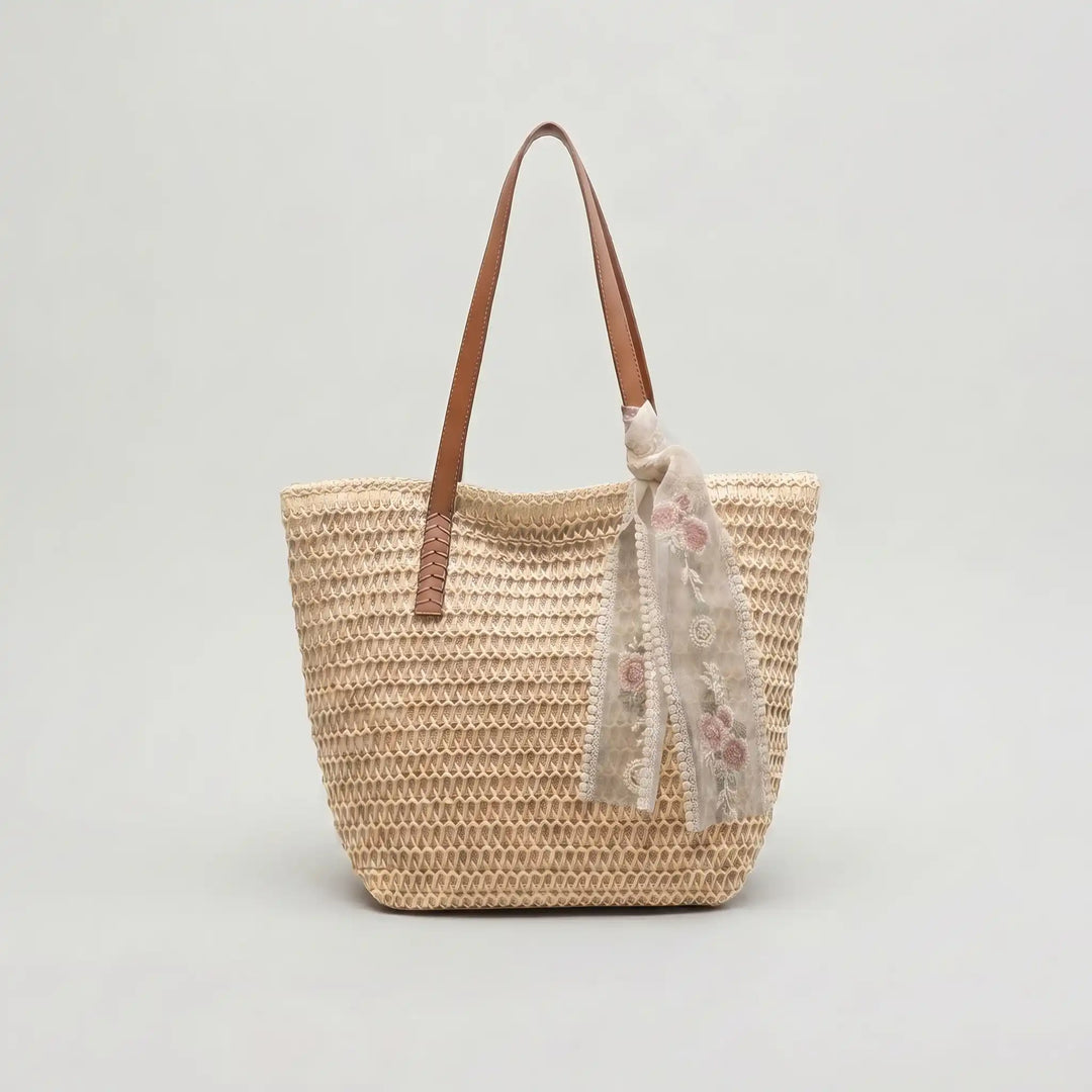 Cartera tote minimalista de rafia